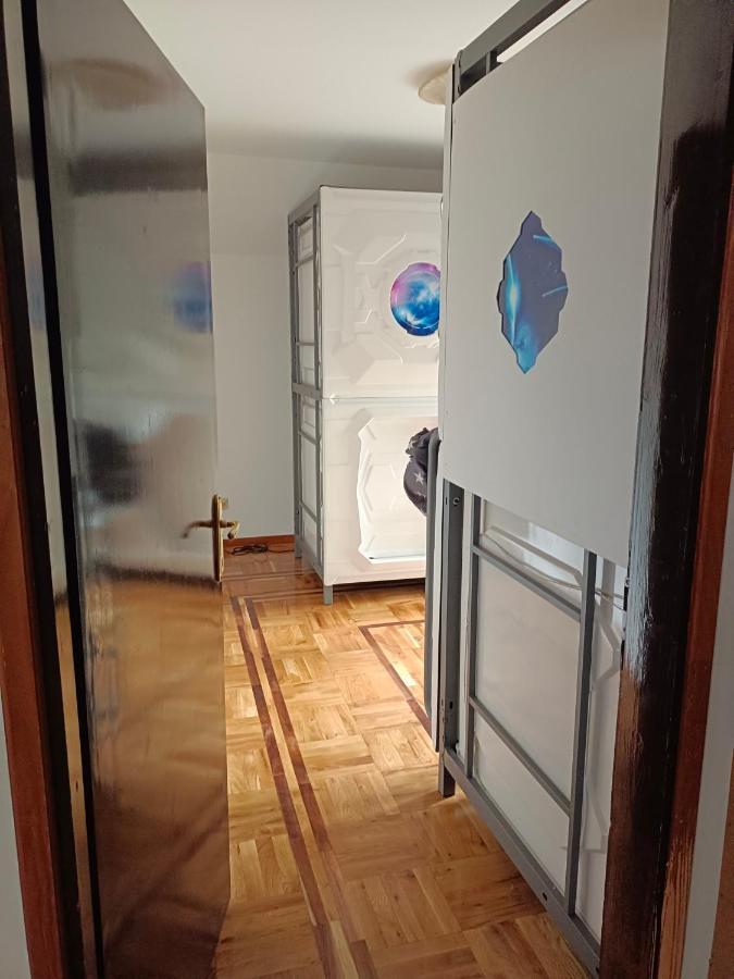 Panda Victor Space Capsule Hostel-Neo Nomad Belgrád Kültér fotó
